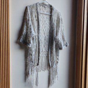 Hollister Macrame Style Short Sleeve Open Shawl Cardigan Size M/L